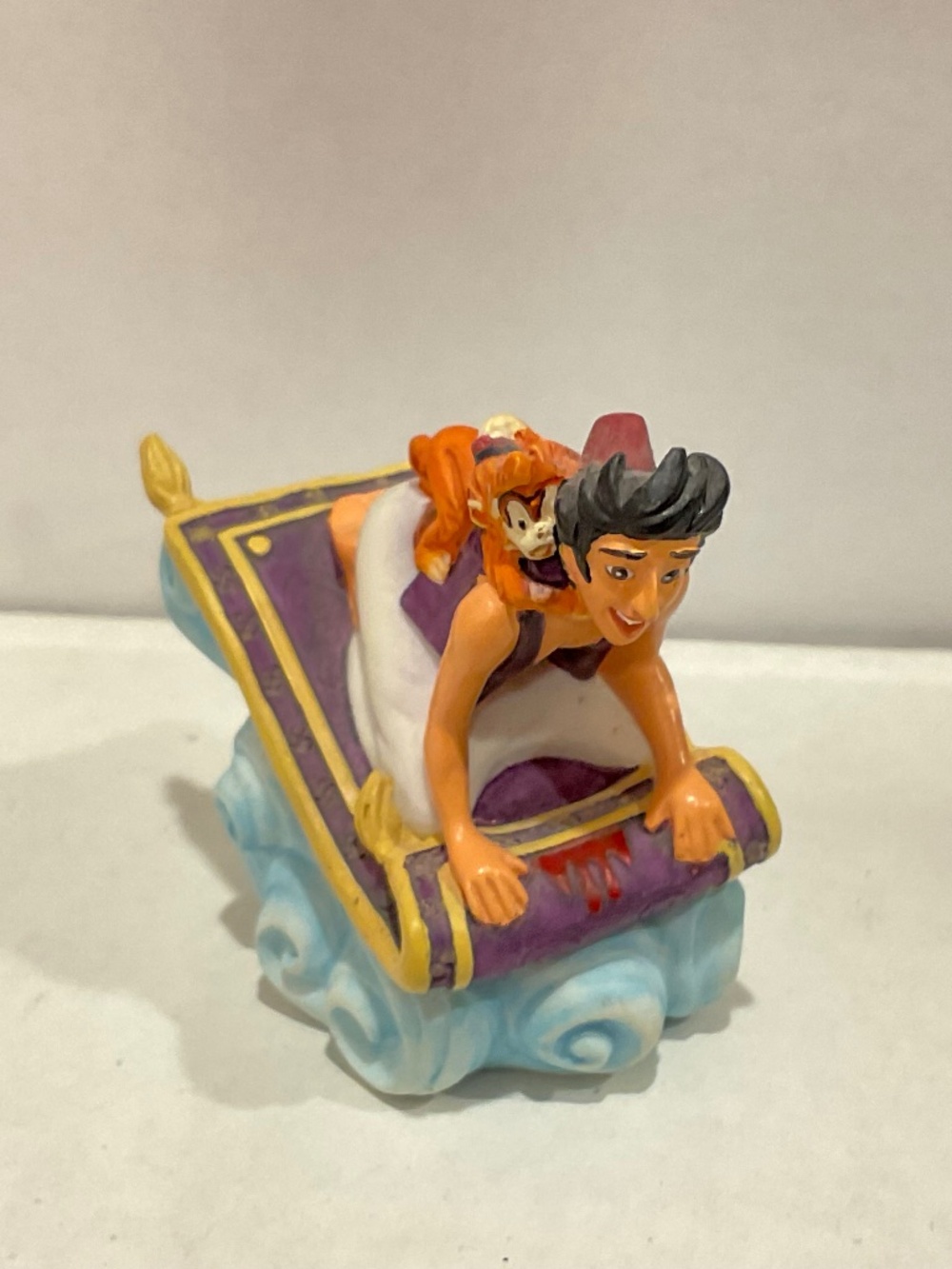 Lenox Disney Thimble Aladdin Pre Owned.  Collector Card Included  No Box